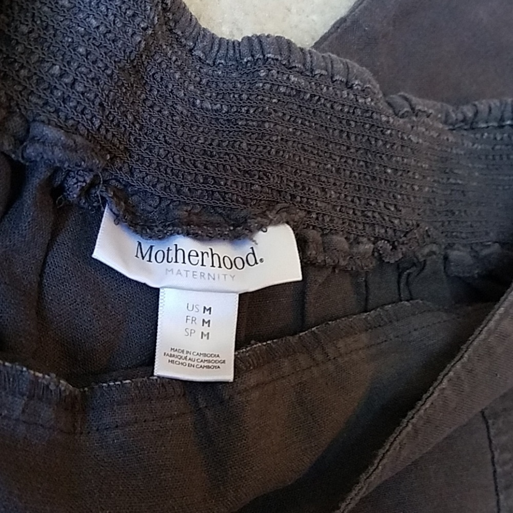 Maternity trouser leg pants